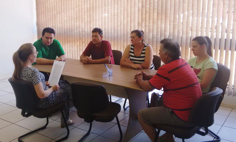 Administração efetua doação de terreno para a Associação do Bairro Agrícola